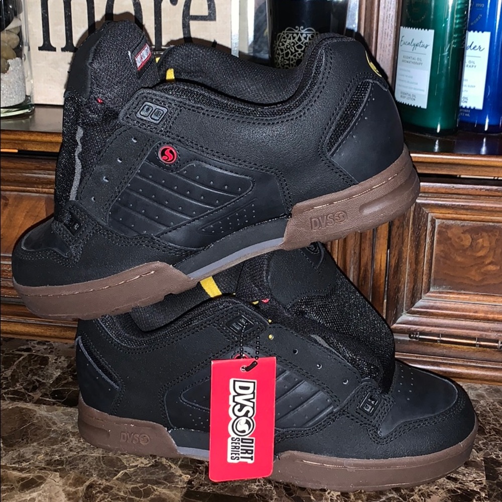 DVS dirt series sneakers with hidden stash pouch